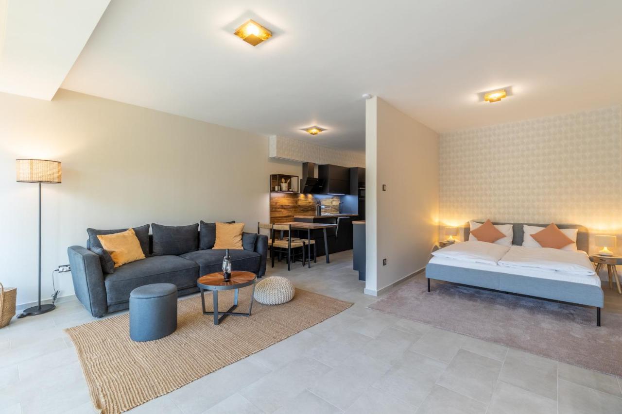 Marinelake Apartman Balatonfoeldvar By Bltn Εξωτερικό φωτογραφία